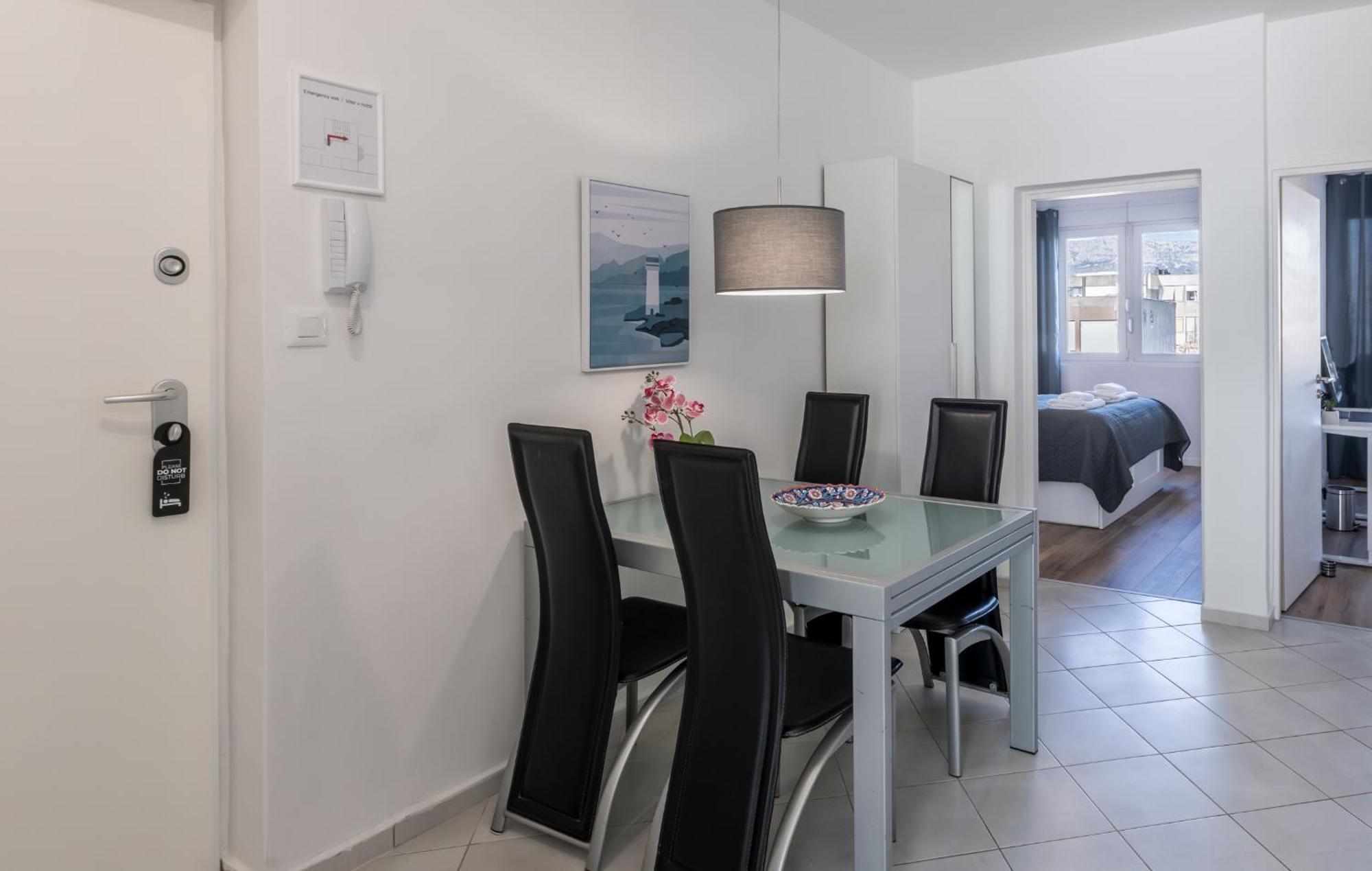 Sundowners Apartment, 52Qm, Double & Single Bed, 10 Min From Old Town Of Split Dış mekan fotoğraf